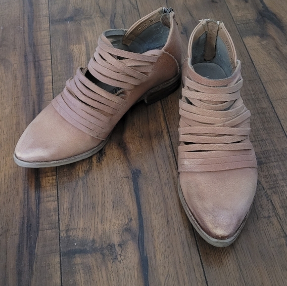 free‎ people -  Lost Valley Womens Ankle Boots - Picture 2 of 4